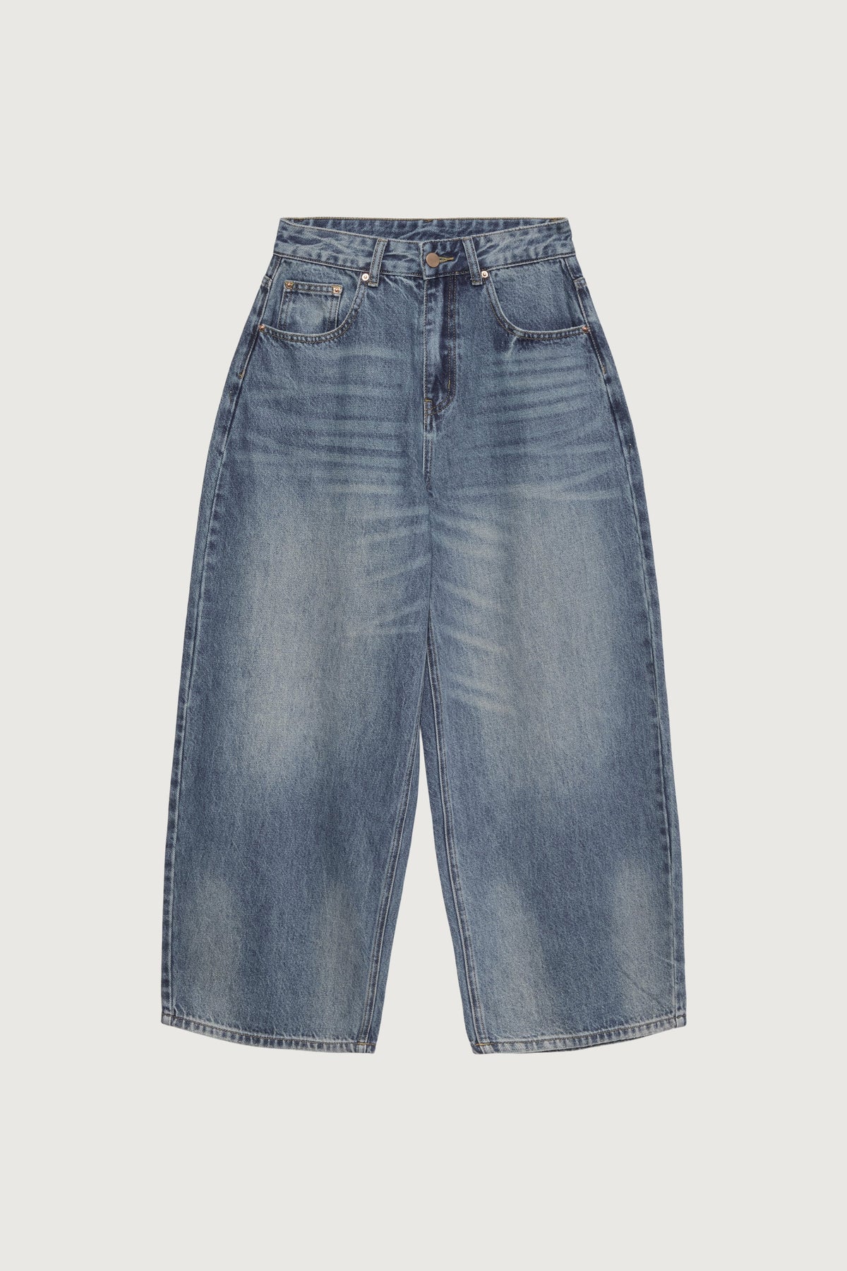 MEDIUM WASH WIDE LEG DENIM JEAN