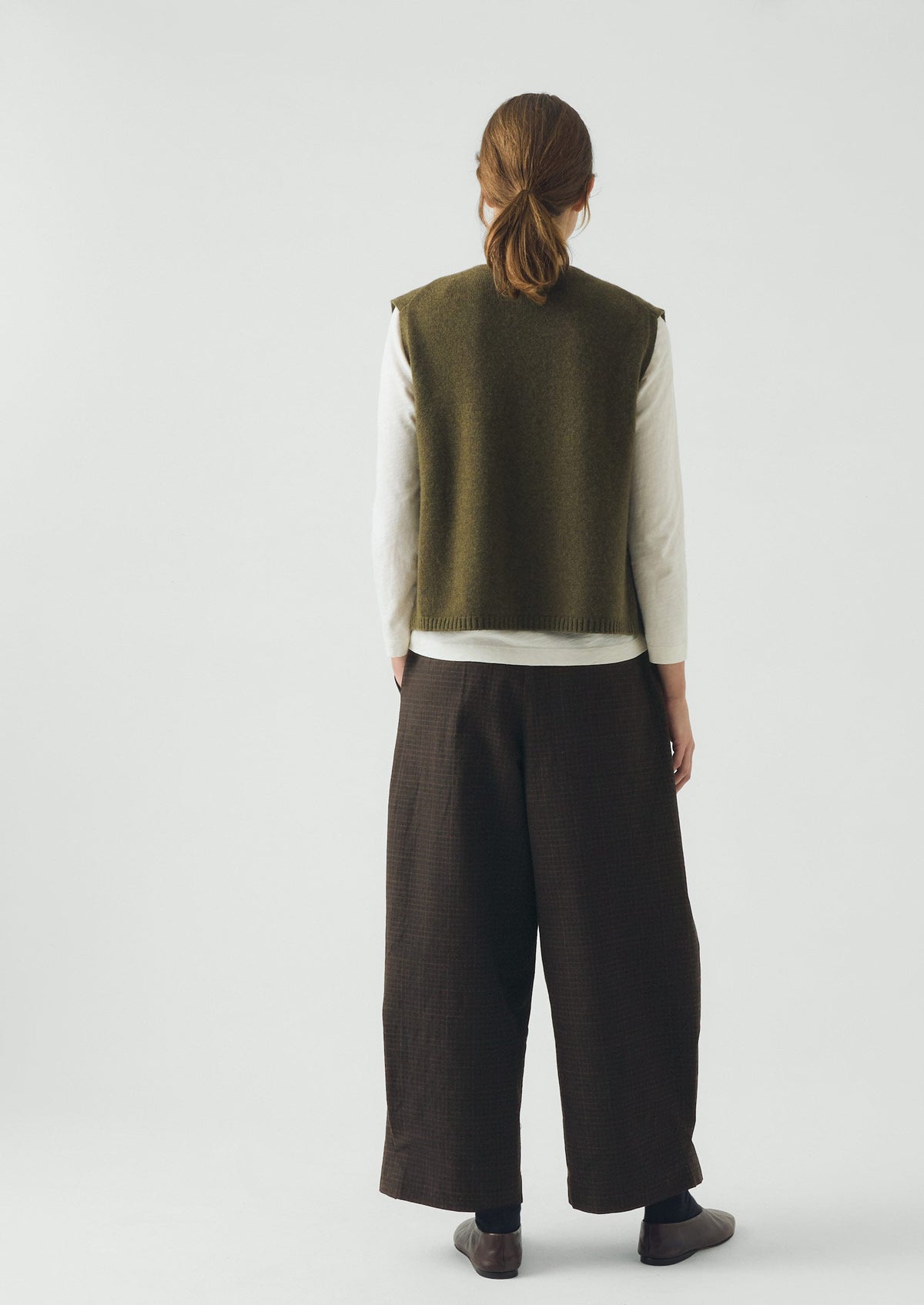 Wool Cashmere V Neck Tank | Olive Melange