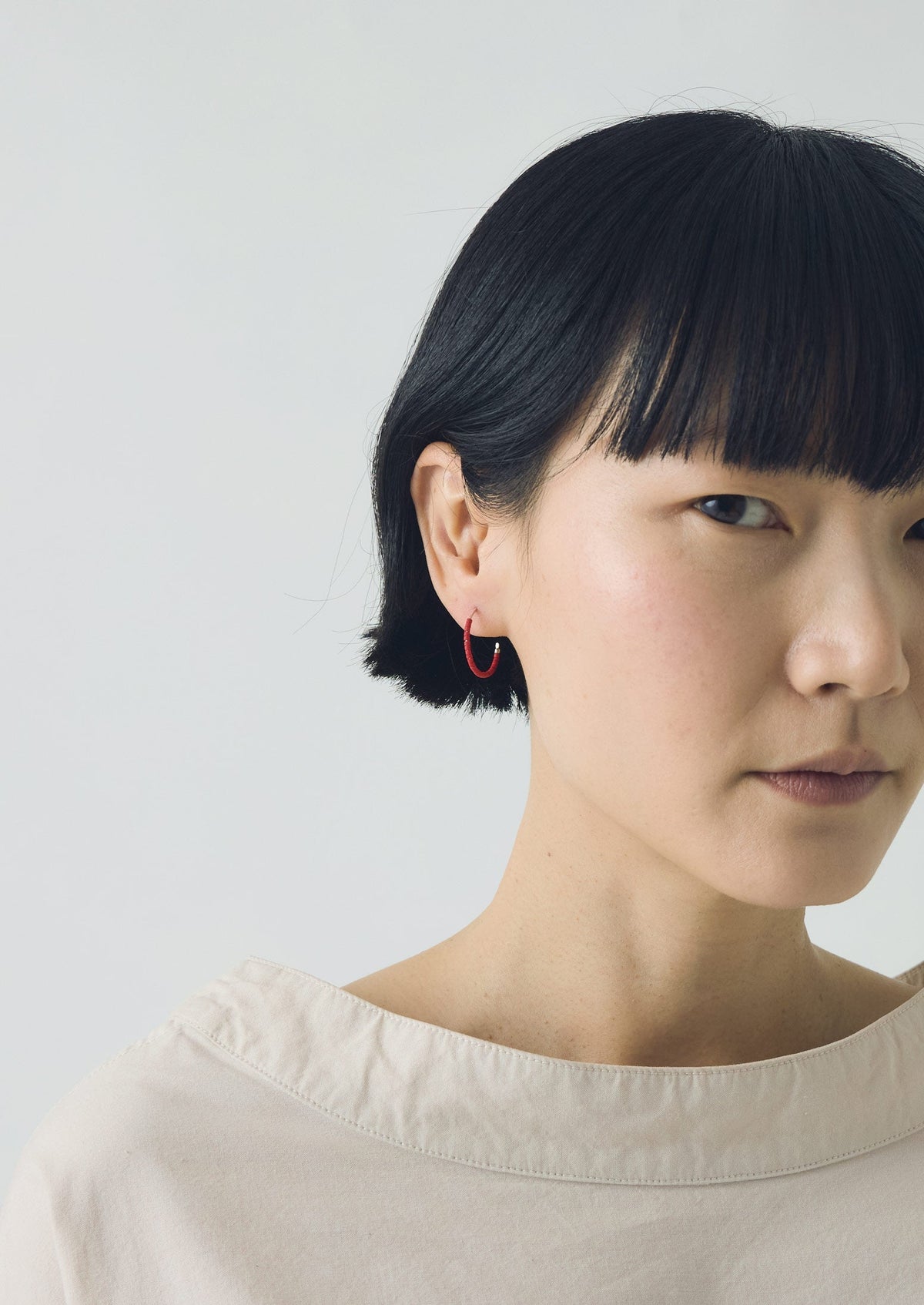 Helena Rohner Miyuki Glass Small Hoop Earrings | Tomato