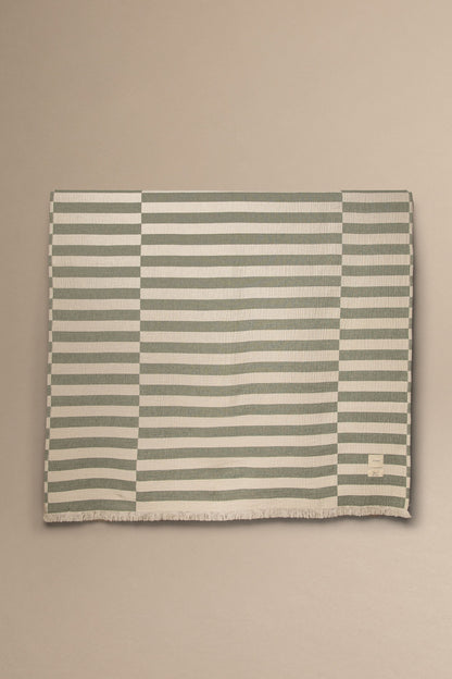 FRACTA COTTON THROW