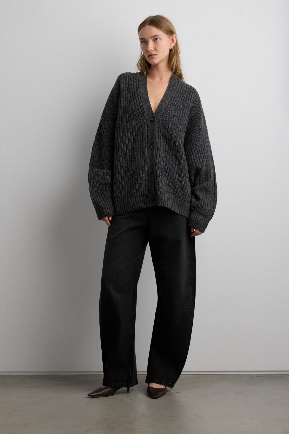OVERSIZED SLOUCHY WOOL CARDIGAN