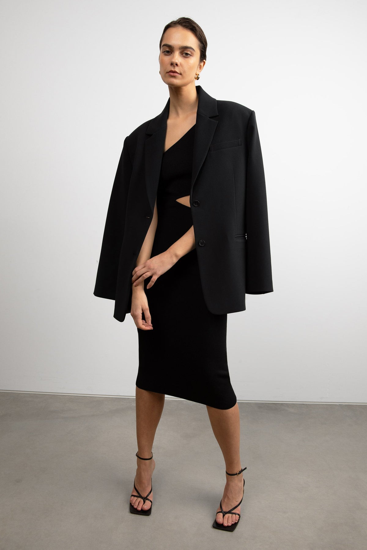 ONE SHOULDER MIDI DRESS WITH CUTOUT