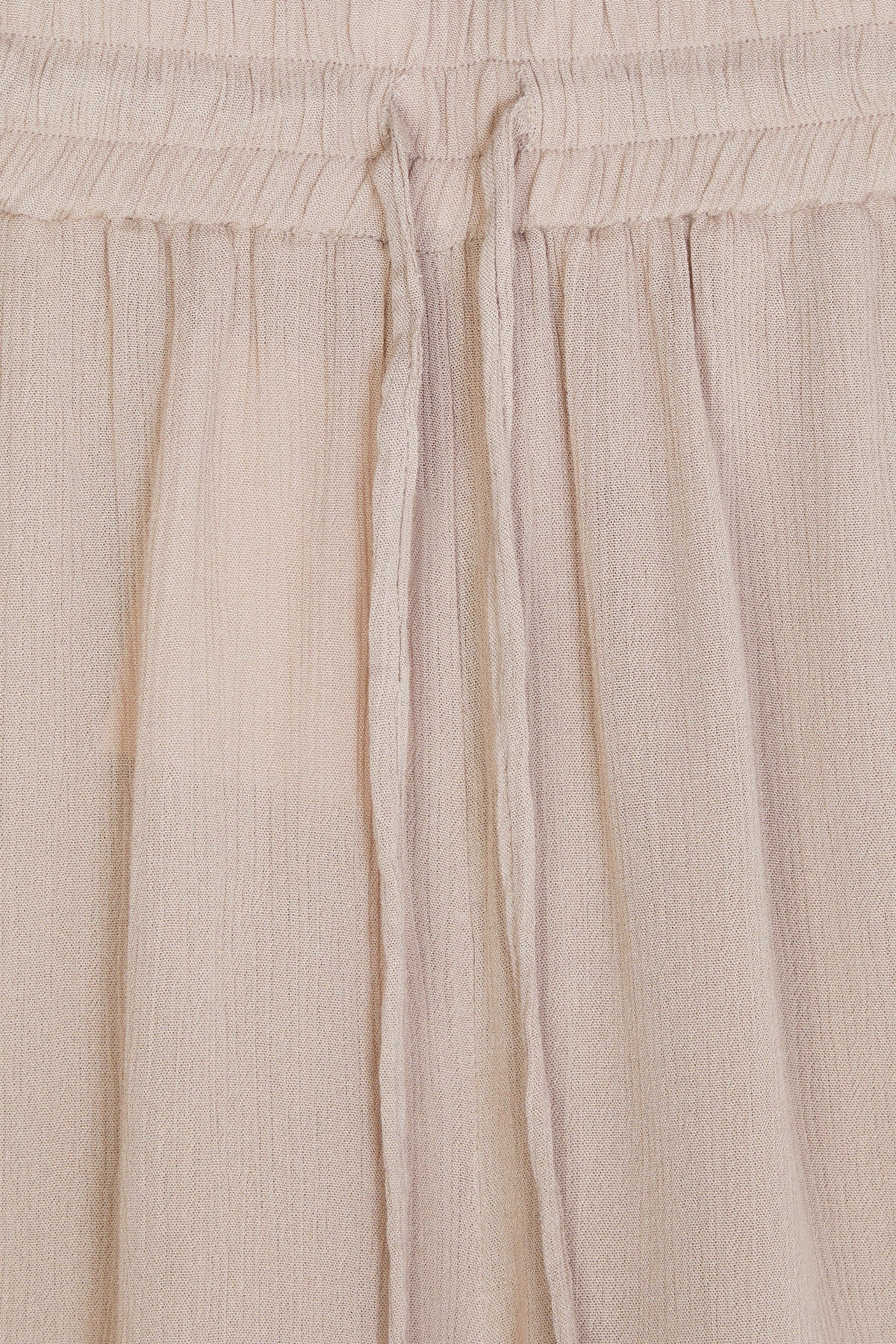 ELASTIC WAIST SHORTS