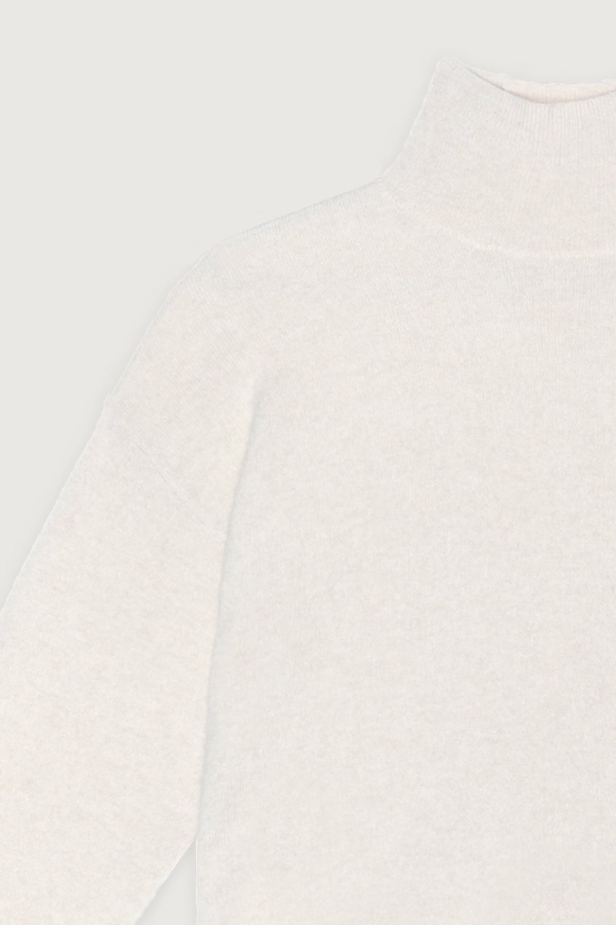 100% CASHMERE TURTLENECK SWEATER
